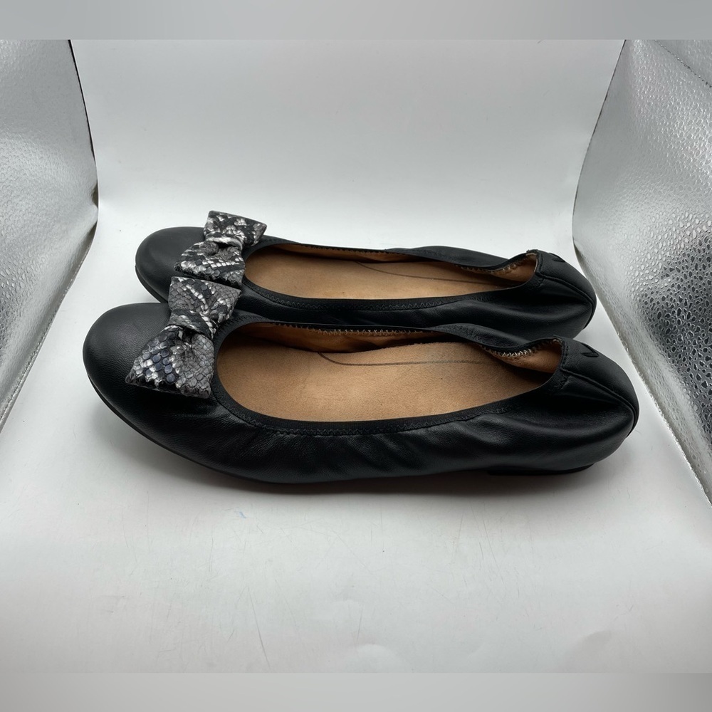 Vionic Zelda NPA women’s black leather bow flats size 9.5